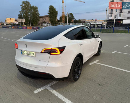 Белый Тесла Model Y, объемом двигателя 0 л и пробегом 81 тыс. км за 25900 $, фото 26 на Automoto.ua