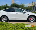 Белый Тесла Model Y, объемом двигателя 75 л и пробегом 49 тыс. км за 31000 $, фото 7 на Automoto.ua