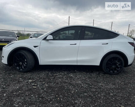 Белый Тесла Model Y, объемом двигателя 0 л и пробегом 16 тыс. км за 36990 $, фото 5 на Automoto.ua