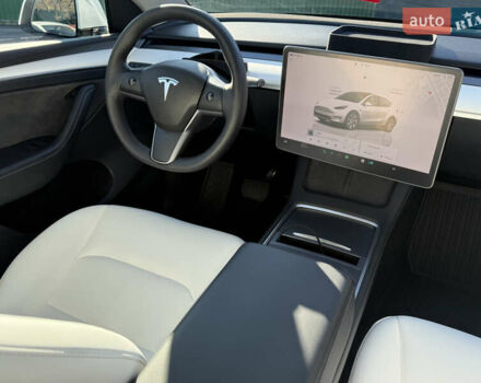 Белый Тесла Model Y, объемом двигателя 0 л и пробегом 40 тыс. км за 30100 $, фото 14 на Automoto.ua
