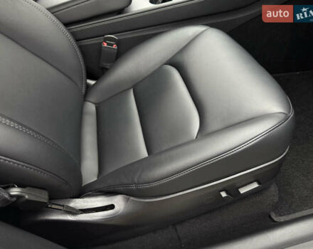 Белый Тесла Model Y, объемом двигателя 0 л и пробегом 74 тыс. км за 25700 $, фото 28 на Automoto.ua