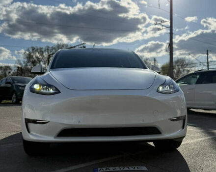 Белый Тесла Model Y, объемом двигателя 0 л и пробегом 15 тыс. км за 24999 $, фото 4 на Automoto.ua