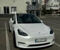 Белый Тесла Model Y, объемом двигателя 0 л и пробегом 49 тыс. км за 28000 $, фото 1 на Automoto.ua