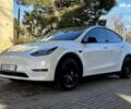 Белый Тесла Model Y, объемом двигателя 0 л и пробегом 58 тыс. км за 27900 $, фото 1 на Automoto.ua