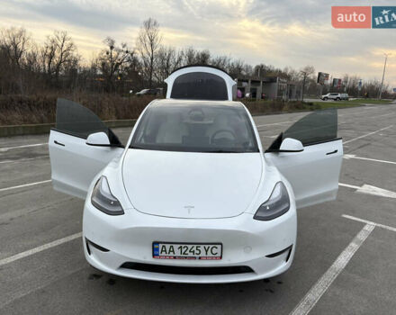Білий Тесла Model Y, об'ємом двигуна 0 л та пробігом 65 тис. км за 29500 $, фото 8 на Automoto.ua