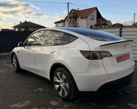 Білий Тесла Model Y, об'ємом двигуна 0 л та пробігом 52 тис. км за 26000 $, фото 3 на Automoto.ua