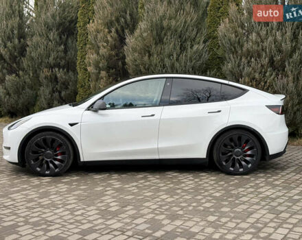 Белый Тесла Model Y, объемом двигателя 0 л и пробегом 129 тыс. км за 27400 $, фото 32 на Automoto.ua