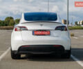 Белый Тесла Model Y, объемом двигателя 0 л и пробегом 51 тыс. км за 29500 $, фото 6 на Automoto.ua