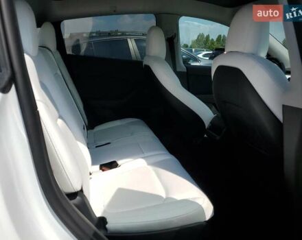 Белый Тесла Model Y, объемом двигателя 0 л и пробегом 37 тыс. км за 11000 $, фото 10 на Automoto.ua