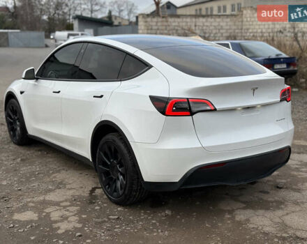 Белый Тесла Model Y, объемом двигателя 0 л и пробегом 16 тыс. км за 26500 $, фото 27 на Automoto.ua