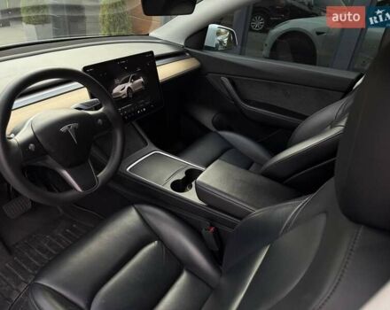 Тесла Model Y 2022 в Ровно на Automoto.ua Белый Тесла Model Y, объемом двигателя 0 л и пробегом 83 тыс. км за 22500 $, фото 29 на Automoto.ua