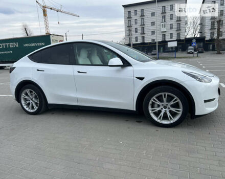 Білий Тесла Model Y, об'ємом двигуна 0 л та пробігом 15 тис. км за 36900 $, фото 6 на Automoto.ua