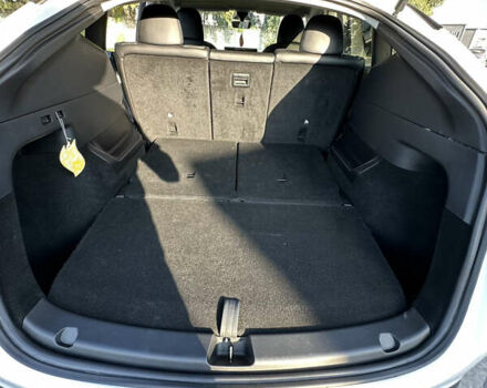 Тесла Model Y 2022 в Львове на Automoto.ua Белый Тесла Model Y, объемом двигателя 0 л и пробегом 60 тыс. км за 25500 $, фото 8 на Automoto.ua