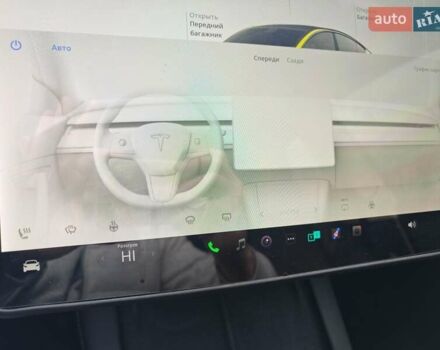 Белый Тесла Model Y, объемом двигателя 0 л и пробегом 38 тыс. км за 28000 $, фото 73 на Automoto.ua