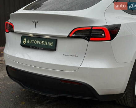 Белый Тесла Model Y, объемом двигателя 0 л и пробегом 53 тыс. км за 36700 $, фото 8 на Automoto.ua