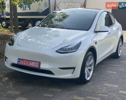 Белый Тесла Model Y, объемом двигателя 0 л и пробегом 58 тыс. км за 24000 $, фото 54 на Automoto.ua