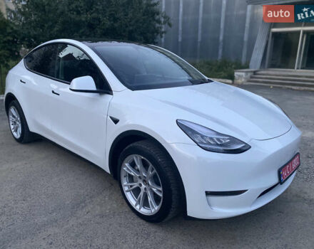 Белый Тесла Model Y, объемом двигателя 0 л и пробегом 58 тыс. км за 24000 $, фото 15 на Automoto.ua