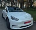 Білий Тесла Model Y, об'ємом двигуна 0 л та пробігом 125 тис. км за 25100 $, фото 1 на Automoto.ua