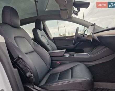Белый Тесла Model Y, объемом двигателя 0 л и пробегом 47 тыс. км за 26200 $, фото 19 на Automoto.ua