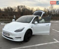Білий Тесла Model Y, об'ємом двигуна 0 л та пробігом 65 тис. км за 29500 $, фото 7 на Automoto.ua