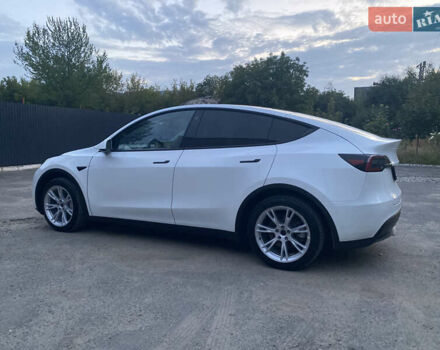 Белый Тесла Model Y, объемом двигателя 0 л и пробегом 58 тыс. км за 24000 $, фото 28 на Automoto.ua