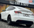 Білий Тесла Model Y, об'ємом двигуна 0 л та пробігом 62 тис. км за 27400 $, фото 56 на Automoto.ua
