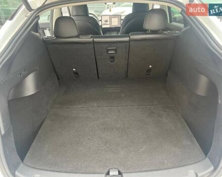 Белый Тесла Model Y, объемом двигателя 0 л и пробегом 31 тыс. км за 24999 $, фото 9 на Automoto.ua