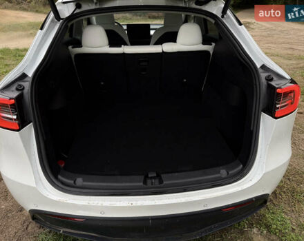 Тесла Model Y 2022 у Городке на Automoto.ua Білий Тесла Model Y, об'ємом двигуна 0 л та пробігом 102 тис. км за 28200 $, фото 12 на Automoto.ua