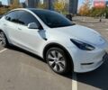 Білий Тесла Model Y, об'ємом двигуна 0 л та пробігом 41 тис. км за 27500 $, фото 1 на Automoto.ua