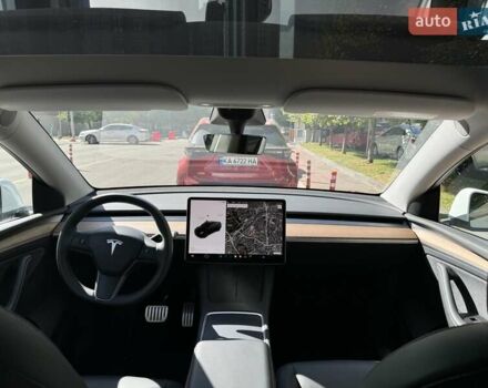 Белый Тесла Model Y, объемом двигателя 0 л и пробегом 5 тыс. км за 45600 $, фото 15 на Automoto.ua