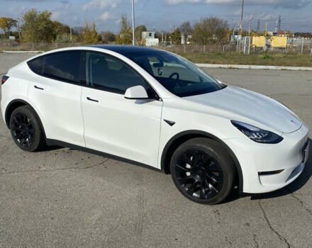Белый Тесла Model Y, объемом двигателя 0 л и пробегом 2 тыс. км за 35000 $, фото 17 на Automoto.ua
