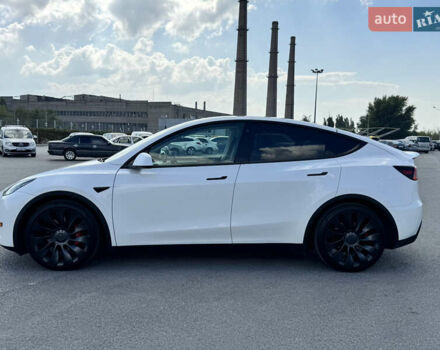 Белый Тесла Model Y, объемом двигателя 0 л и пробегом 64 тыс. км за 28500 $, фото 6 на Automoto.ua