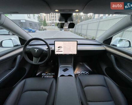 Белый Тесла Model Y, объемом двигателя 0 л и пробегом 1 тыс. км за 39000 $, фото 11 на Automoto.ua