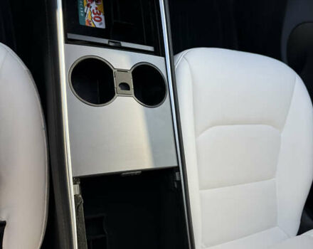 Белый Тесла Model Y, объемом двигателя 0 л и пробегом 102 тыс. км за 26000 $, фото 21 на Automoto.ua