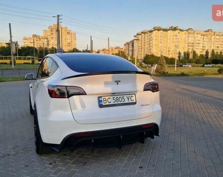 Белый Тесла Model Y, объемом двигателя 0 л и пробегом 87 тыс. км за 33000 $, фото 6 на Automoto.ua