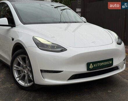 Белый Тесла Model Y, объемом двигателя 0 л и пробегом 53 тыс. км за 36700 $, фото 3 на Automoto.ua