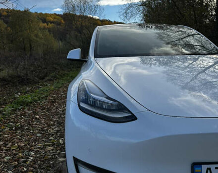 Белый Тесла Model Y, объемом двигателя 0 л и пробегом 46 тыс. км за 26150 $, фото 2 на Automoto.ua