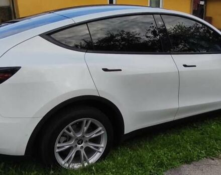 Белый Тесла Model Y, объемом двигателя 0 л и пробегом 69 тыс. км за 23500 $, фото 3 на Automoto.ua