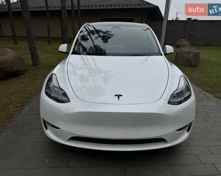 Белый Тесла Model Y, объемом двигателя 0 л и пробегом 74 тыс. км за 25700 $, фото 1 на Automoto.ua