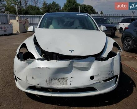 Белый Тесла Model Y, объемом двигателя 0 л и пробегом 37 тыс. км за 11000 $, фото 4 на Automoto.ua