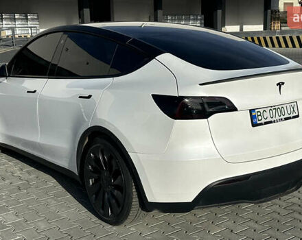 Білий Тесла Model Y, об'ємом двигуна 0 л та пробігом 63 тис. км за 28700 $, фото 12 на Automoto.ua