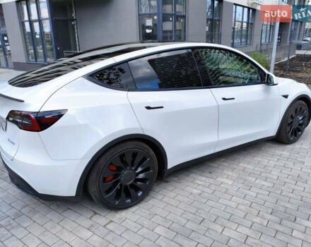 Белый Тесла Model Y, объемом двигателя 0 л и пробегом 35 тыс. км за 27000 $, фото 3 на Automoto.ua