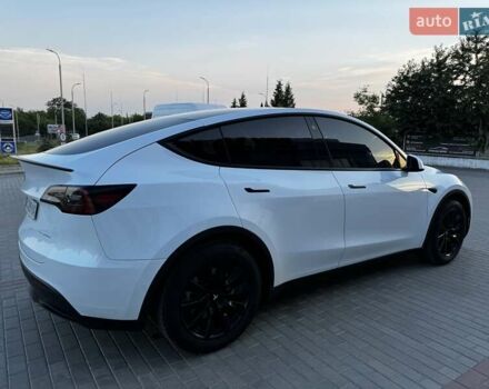 Белый Тесла Model Y, объемом двигателя 0 л и пробегом 59 тыс. км за 28800 $, фото 75 на Automoto.ua
