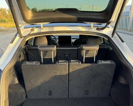 Белый Тесла Model Y, объемом двигателя 0 л и пробегом 94 тыс. км за 24500 $, фото 34 на Automoto.ua