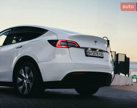 Белый Тесла Model Y, объемом двигателя 0 л и пробегом 45 тыс. км за 28900 $, фото 12 на Automoto.ua