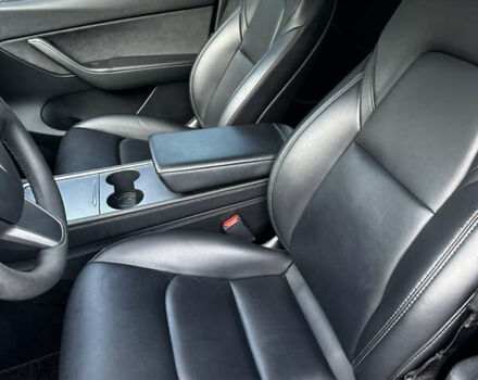 Белый Тесла Model Y, объемом двигателя 0 л и пробегом 61 тыс. км за 24700 $, фото 15 на Automoto.ua