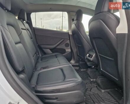 Белый Тесла Model Y, объемом двигателя 0 л и пробегом 47 тыс. км за 26200 $, фото 18 на Automoto.ua
