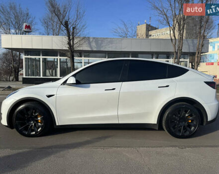 Білий Тесла Model Y, об'ємом двигуна 0 л та пробігом 53 тис. км за 28000 $, фото 2 на Automoto.ua