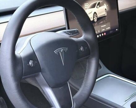 Белый Тесла Model Y, объемом двигателя 0 л и пробегом 51 тыс. км за 38300 $, фото 8 на Automoto.ua