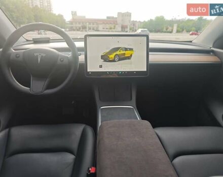 Белый Тесла Model Y, объемом двигателя 0 л и пробегом 38 тыс. км за 28000 $, фото 36 на Automoto.ua